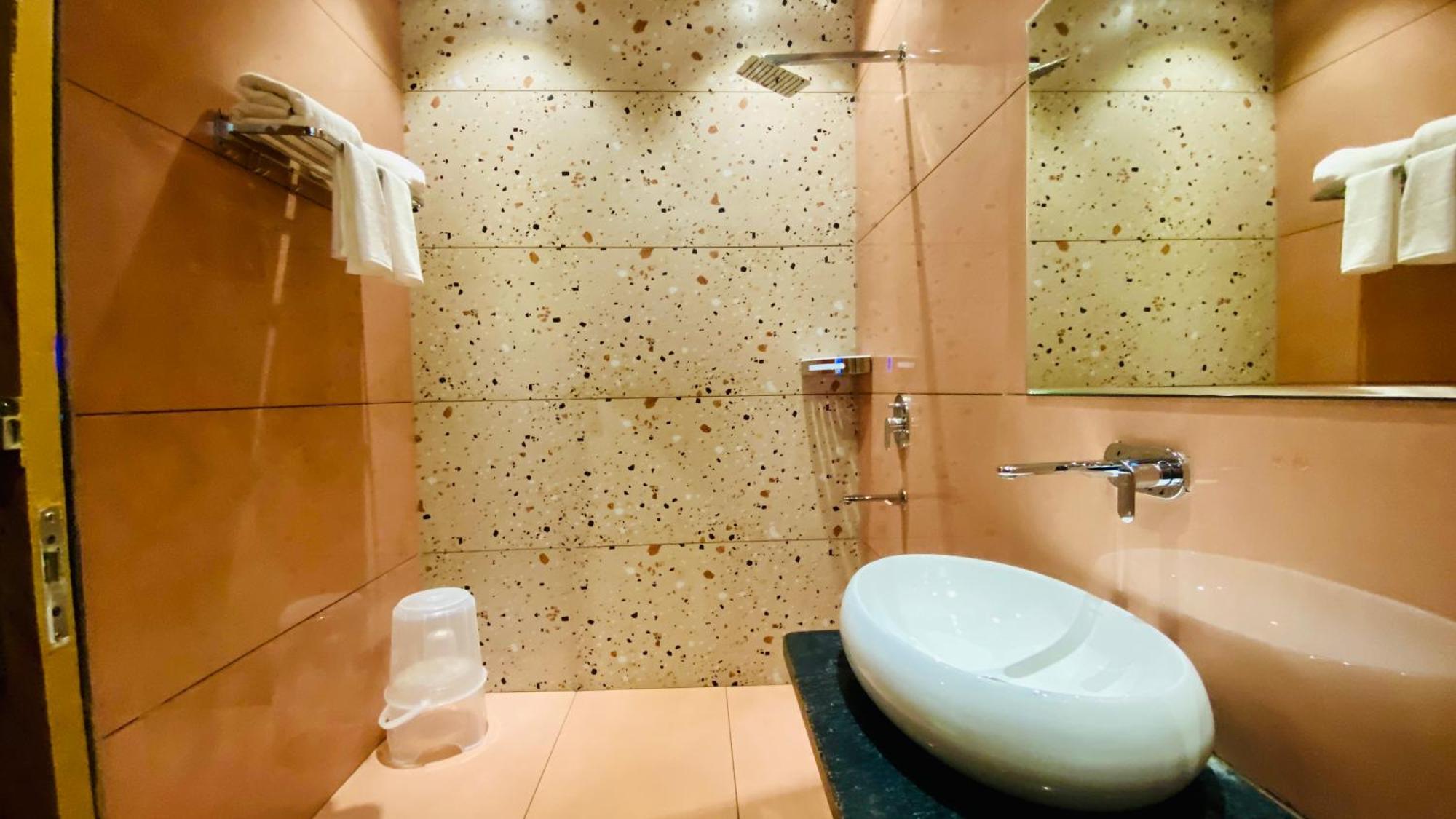 Anantara Club And Resort, Уджайн Екстериор снимка