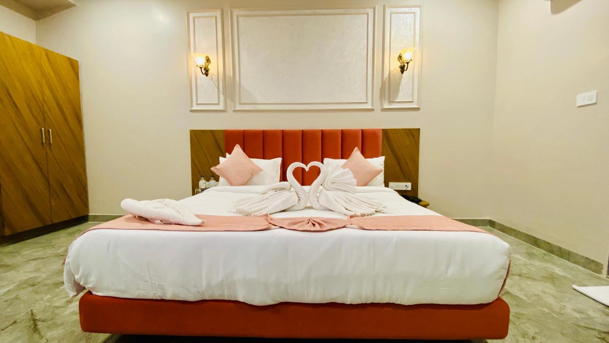Anantara Club And Resort, Уджайн Екстериор снимка